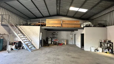 2 Peddie Rd, Wadeville, Germiston, 1422 - 1000m² Industrial Unit to let in Wadeville (14)